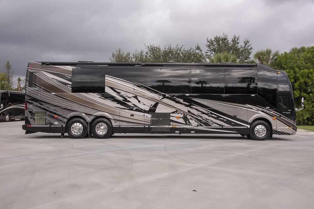 2017 Prevost  Liberty H3-45 For Sale