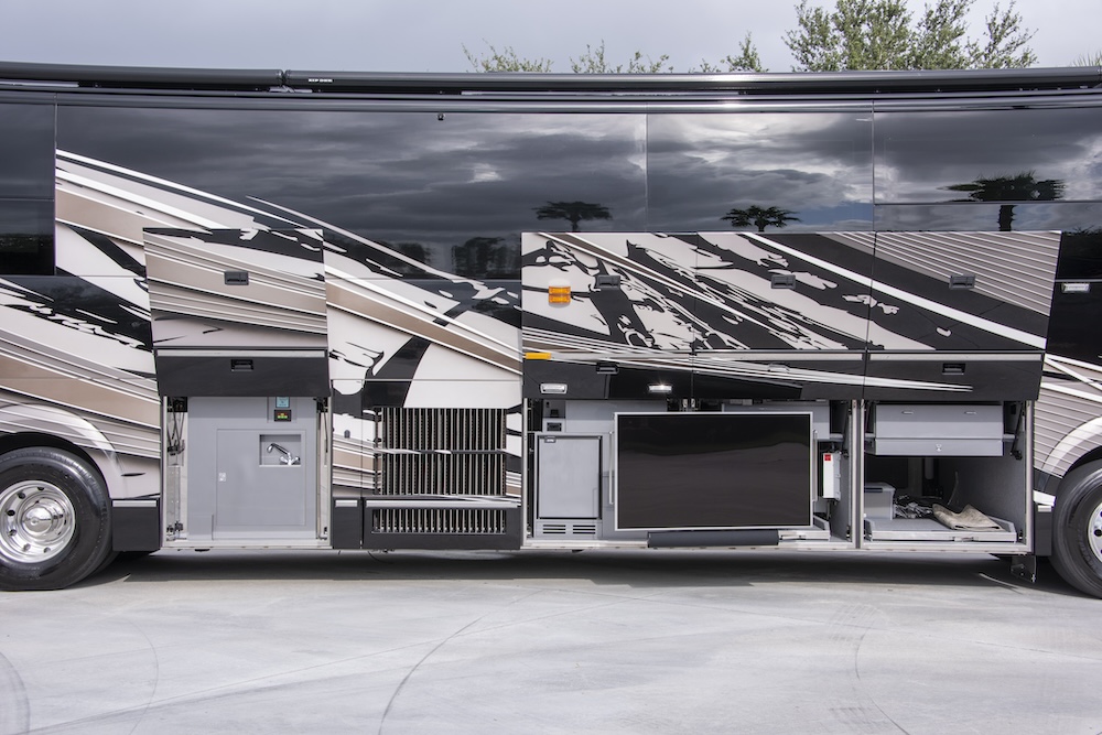 2017 Prevost  Liberty H3-45 For Sale