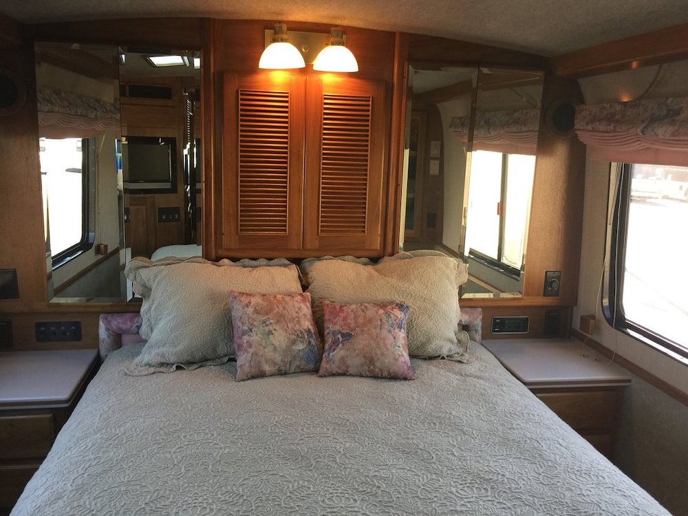 1990 Prevost Country Coach XL For Sale