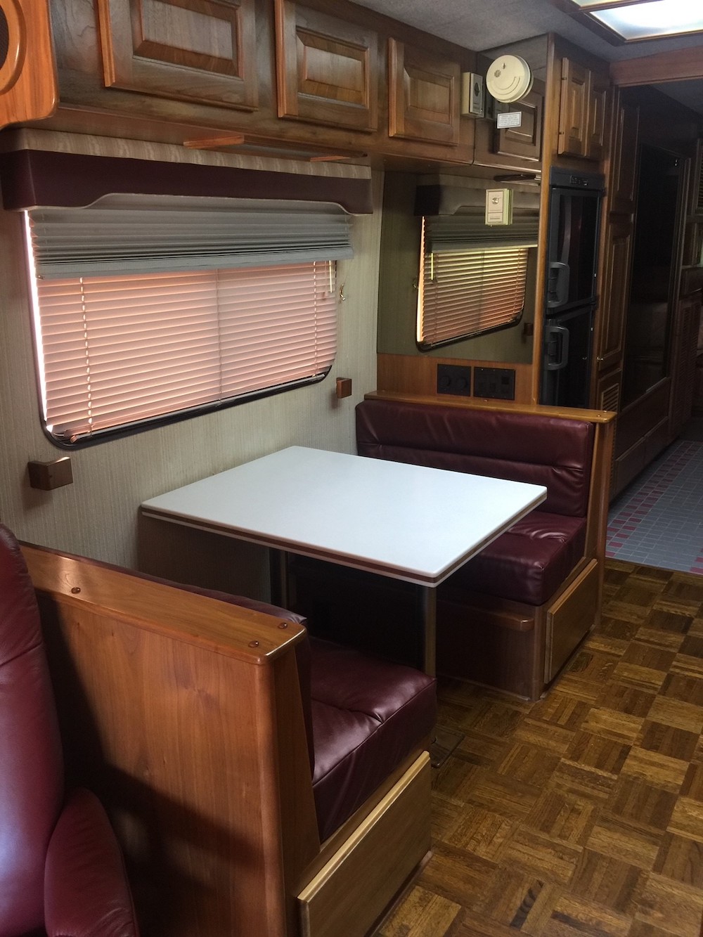 1990 Prevost Country Coach XL For Sale