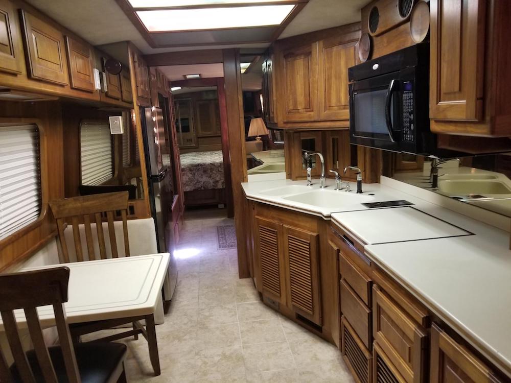 2008 Prevost Liberty H3-45 For Sale