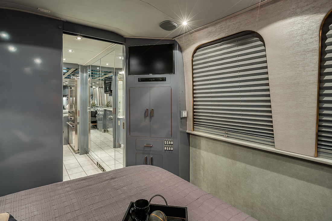 1991 Prevost Liberty XL For Sale