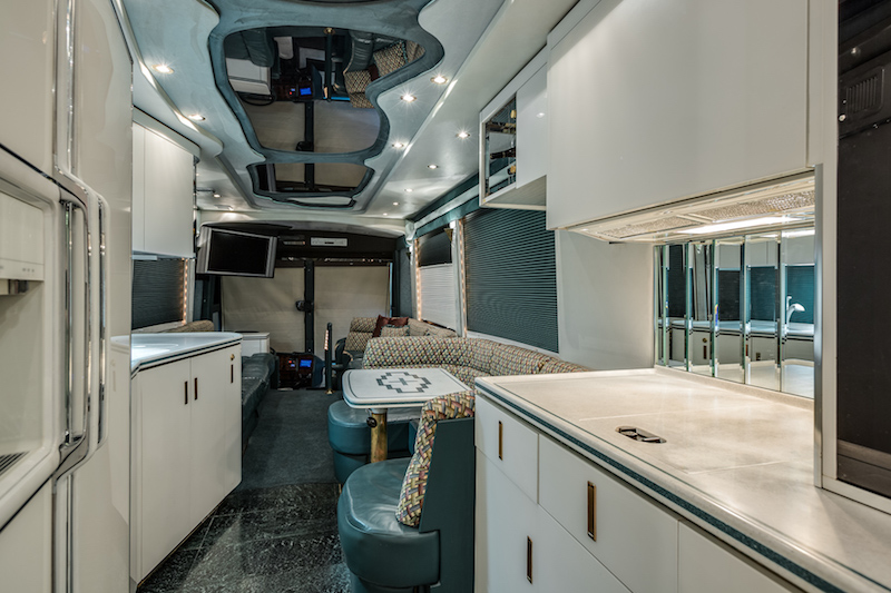 1995 Prevost Featherlite H3-45 For Sale