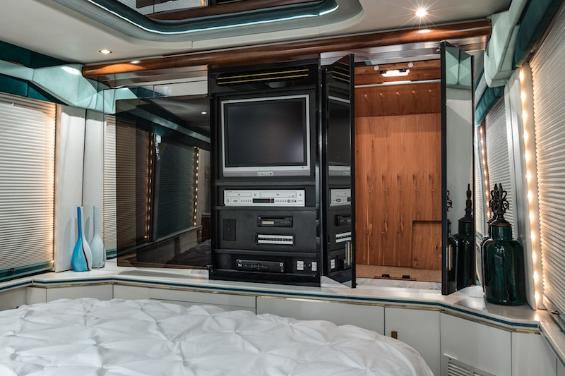 1995 Prevost Featherlite H3-45 For Sale