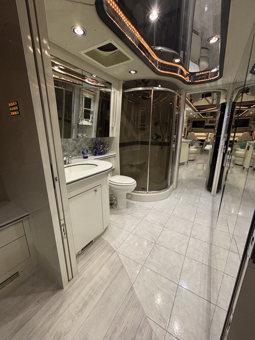 1996 Prevost Country Coach XL For Sale