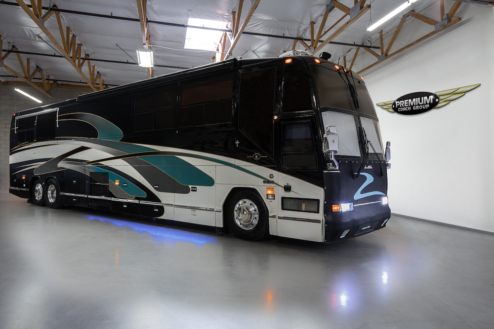 1996 Prevost Featherlite  H3-45 For Sale