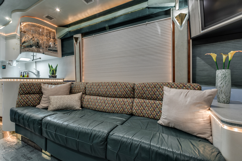 1996 Prevost Featherlite  H3-45 For Sale