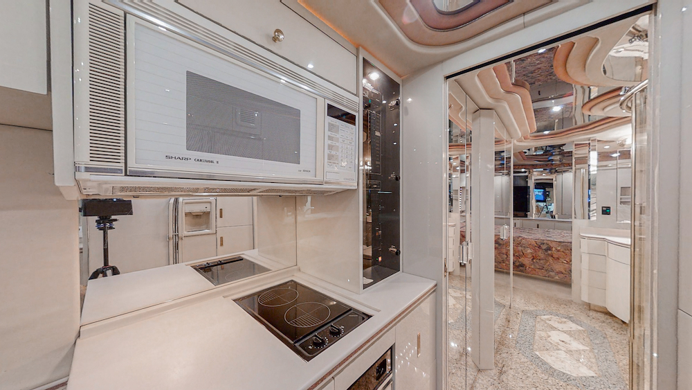 1996 Prevost Featherlite H3-45 For Sale