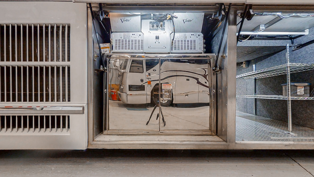 1996 Prevost Featherlite H3-45 For Sale