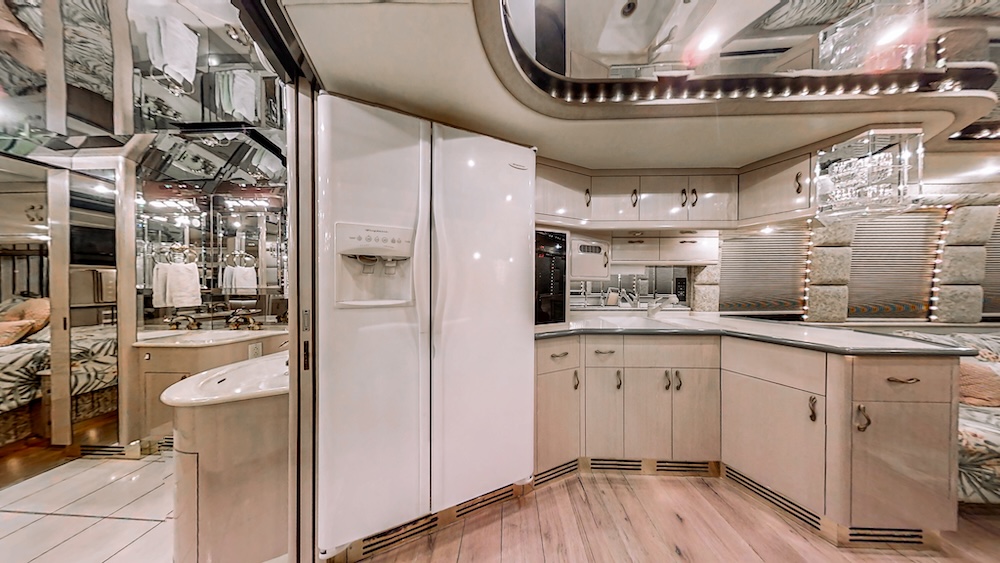 1996 Prevost Liberty XL For Sale