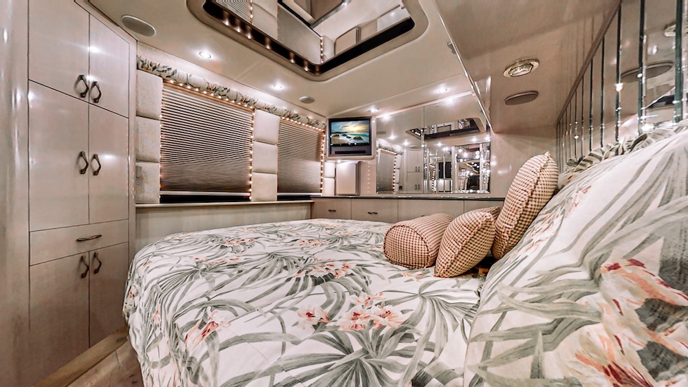 1996 Prevost Liberty XL For Sale