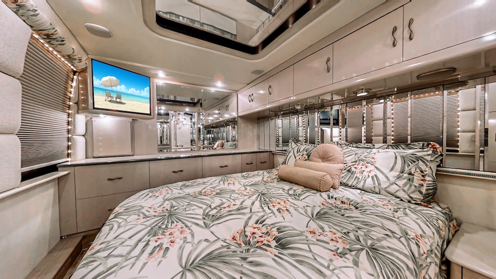 1996 Prevost Liberty XL For Sale