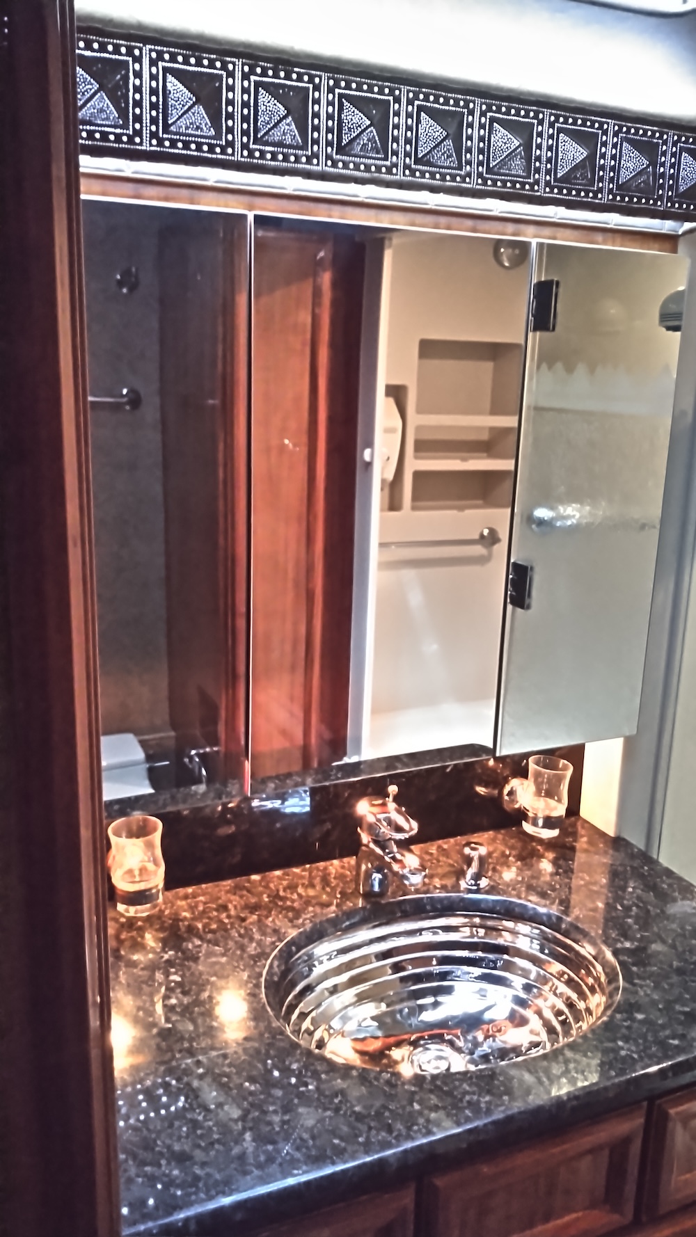 1999 Prevost  Vantare XL For Sale