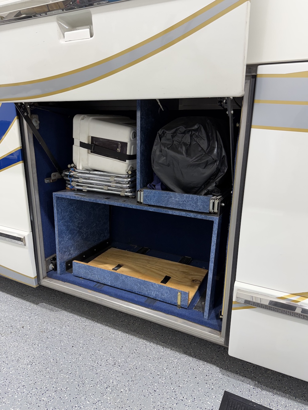 1997 Prevost Angola H3-45 For Sale