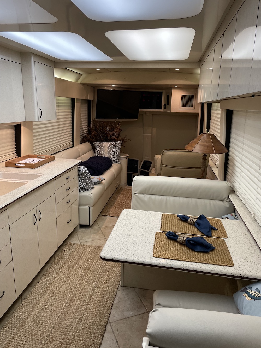 1997 Prevost Angola  H3-45 For Sale