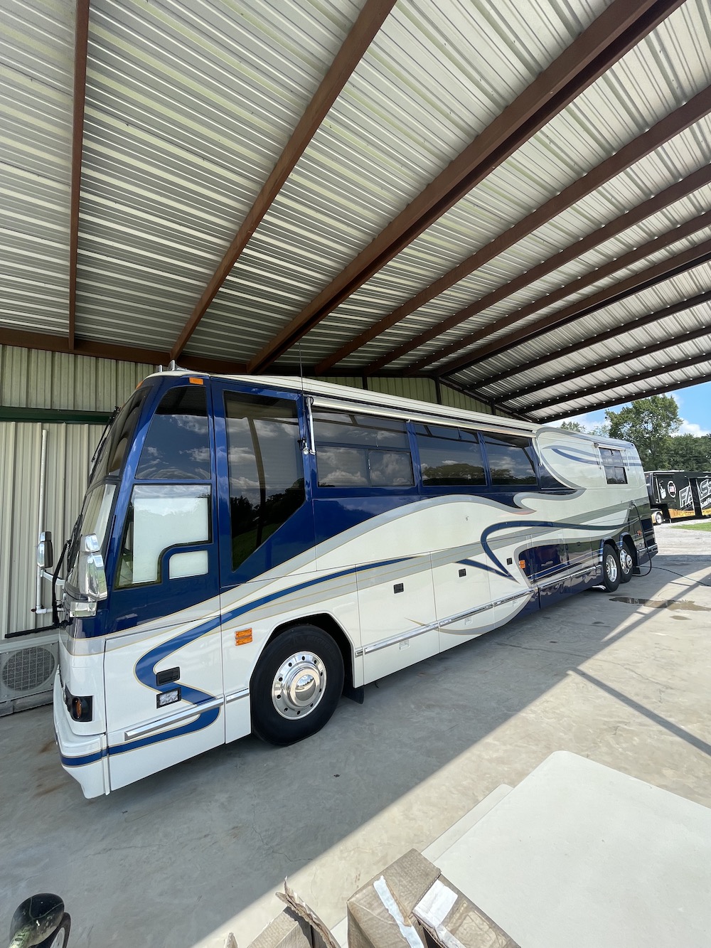 1997 Prevost Angola  H3-45 For Sale