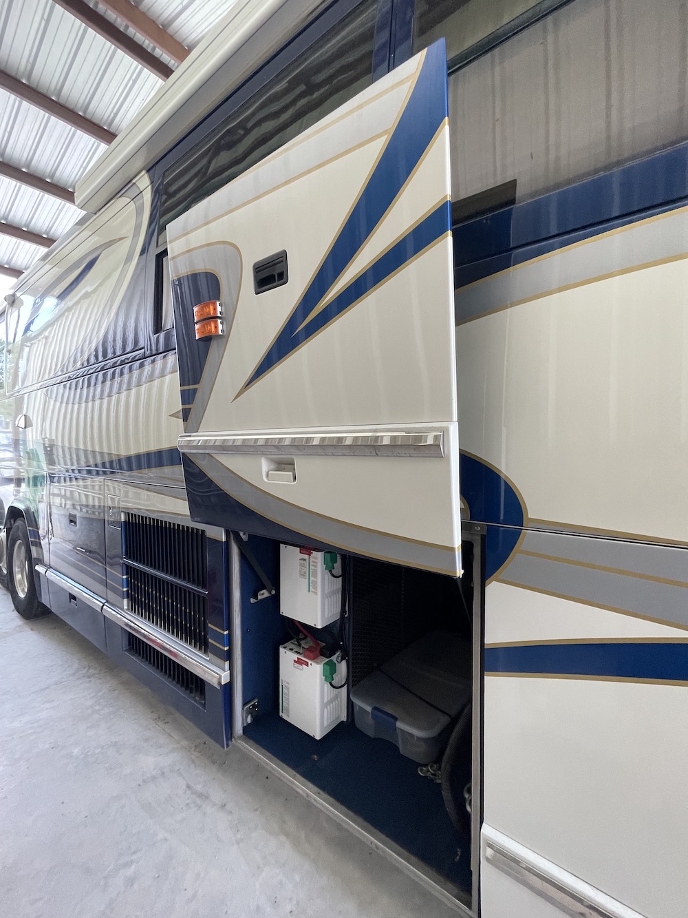 1997 Prevost Angola  H3-45 For Sale