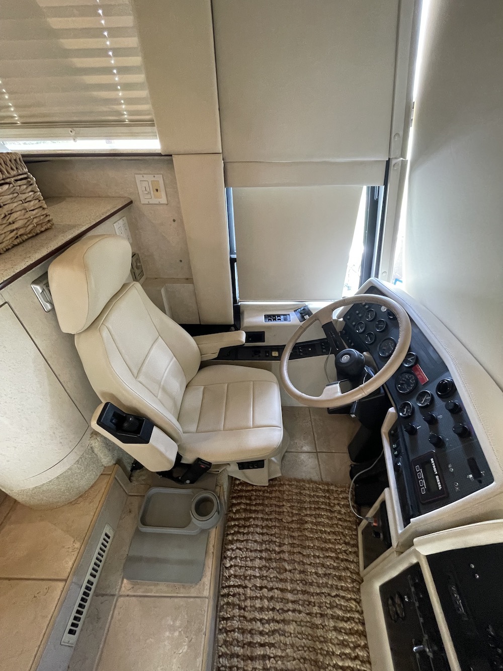 1997 Prevost Angola  H3-45 For Sale