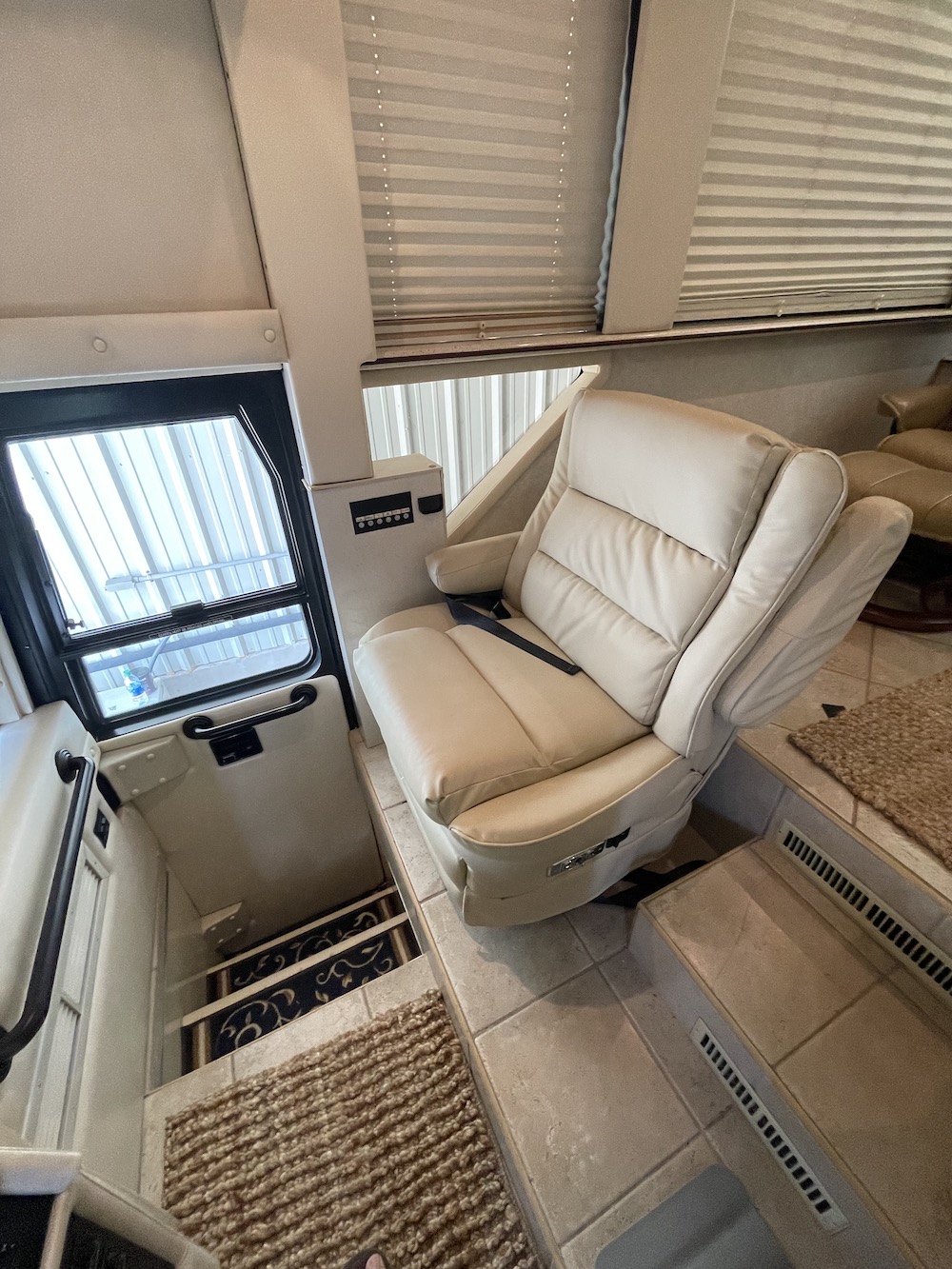 1997 Prevost Angola  H3-45 For Sale