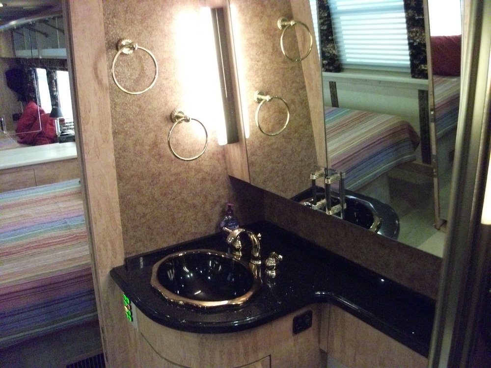 1997 Prevost Country Coach XL For Sale