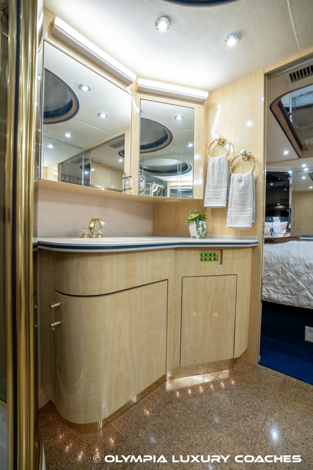 1997 Prevost Country Coach XL For Sale