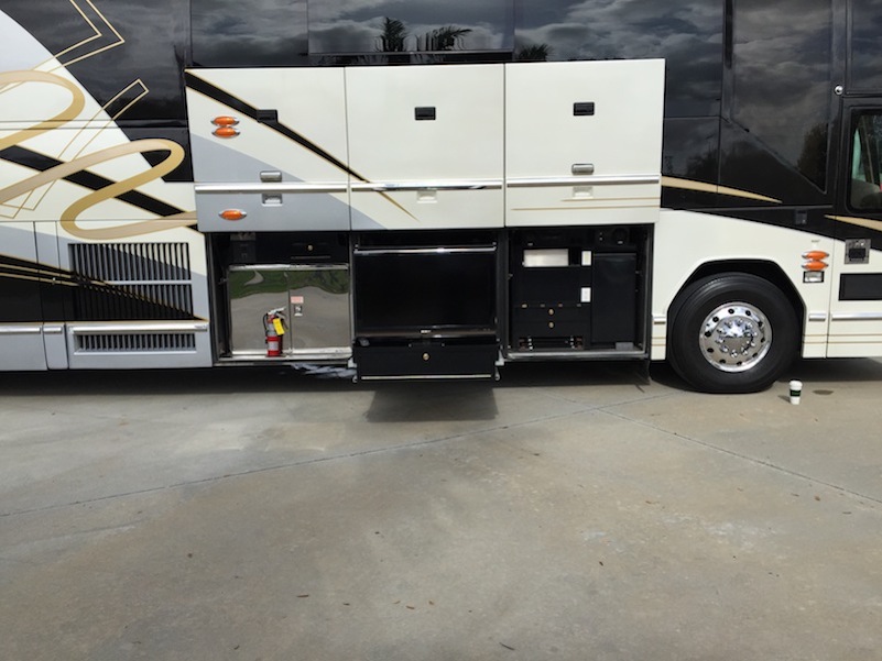 1997 Prevost Featherlite H3-45 For Sale