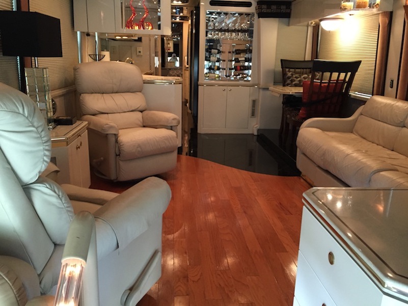 1997 Prevost Featherlite H3-45 For Sale