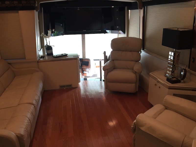 1997 Prevost Featherlite H3-45 For Sale