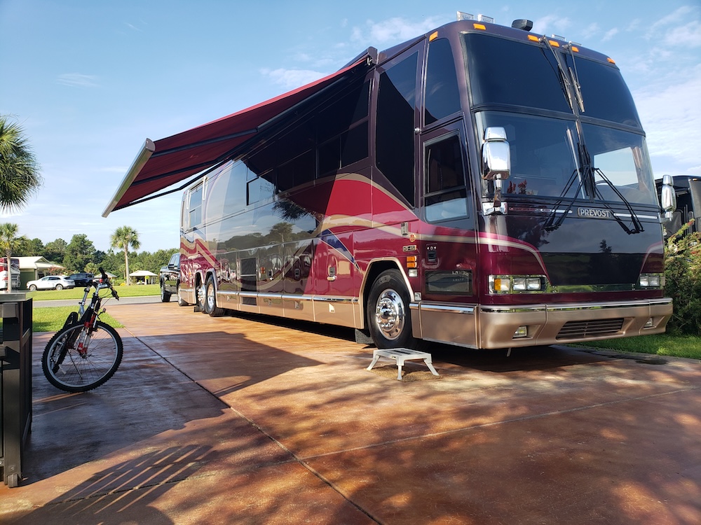 1997 Prevost Featherlite H3-45 For Sale