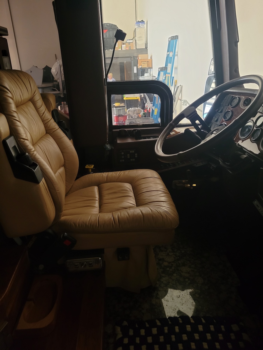 1997 Prevost Featherlite H3-45 For Sale