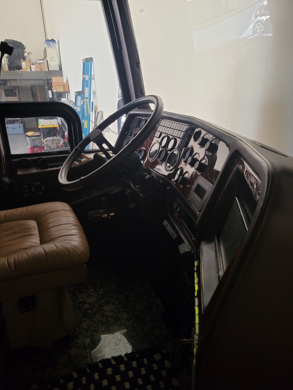 1997 Prevost Featherlite H3-45 For Sale