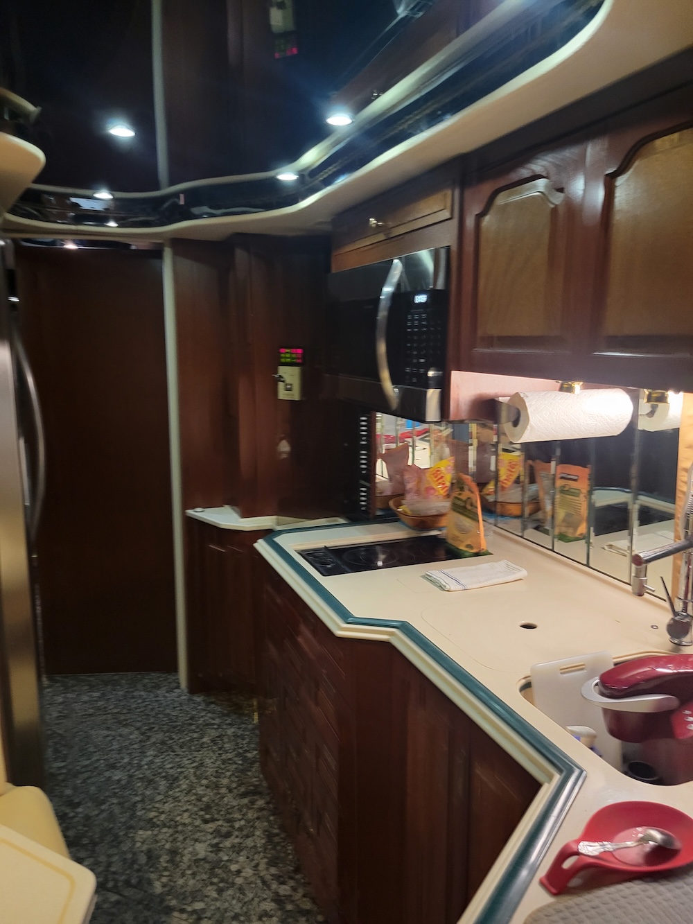 1997 Prevost Featherlite H3-45 For Sale