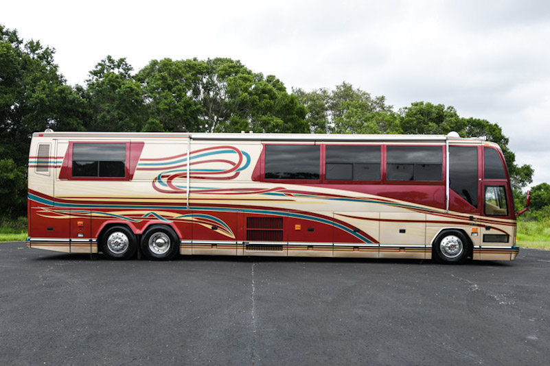 1997 Prevost Featherlite H3-45 For Sale