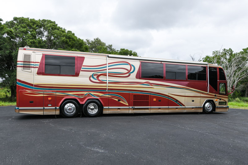 1997 Prevost Featherlite H3-45 For Sale