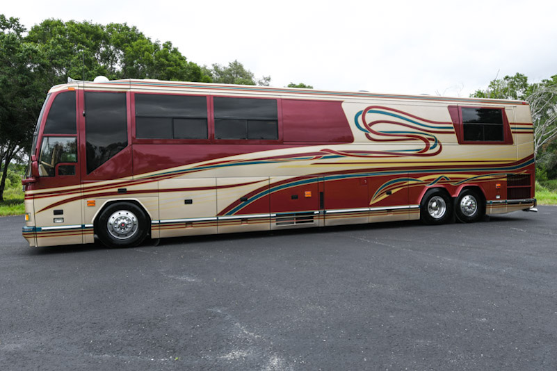 1997 Prevost Featherlite H3-45 For Sale