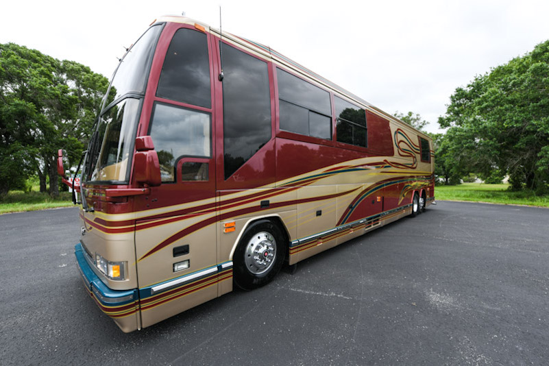 1997 Prevost Featherlite H3-45 For Sale