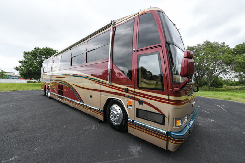 1997 Prevost Featherlite H3-45 For Sale