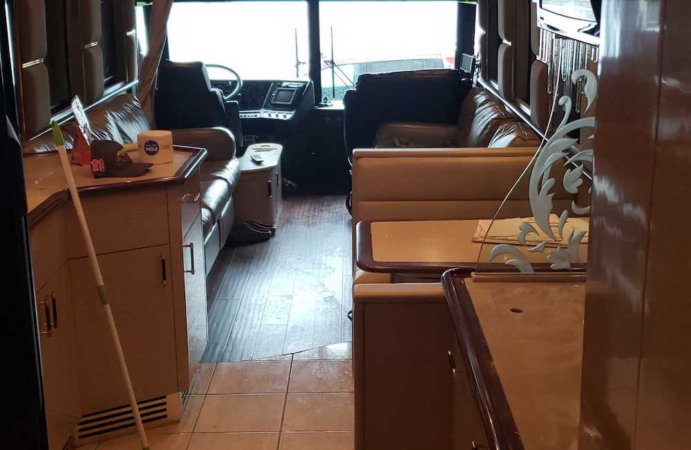 1997 Prevost Liberty XL For Sale