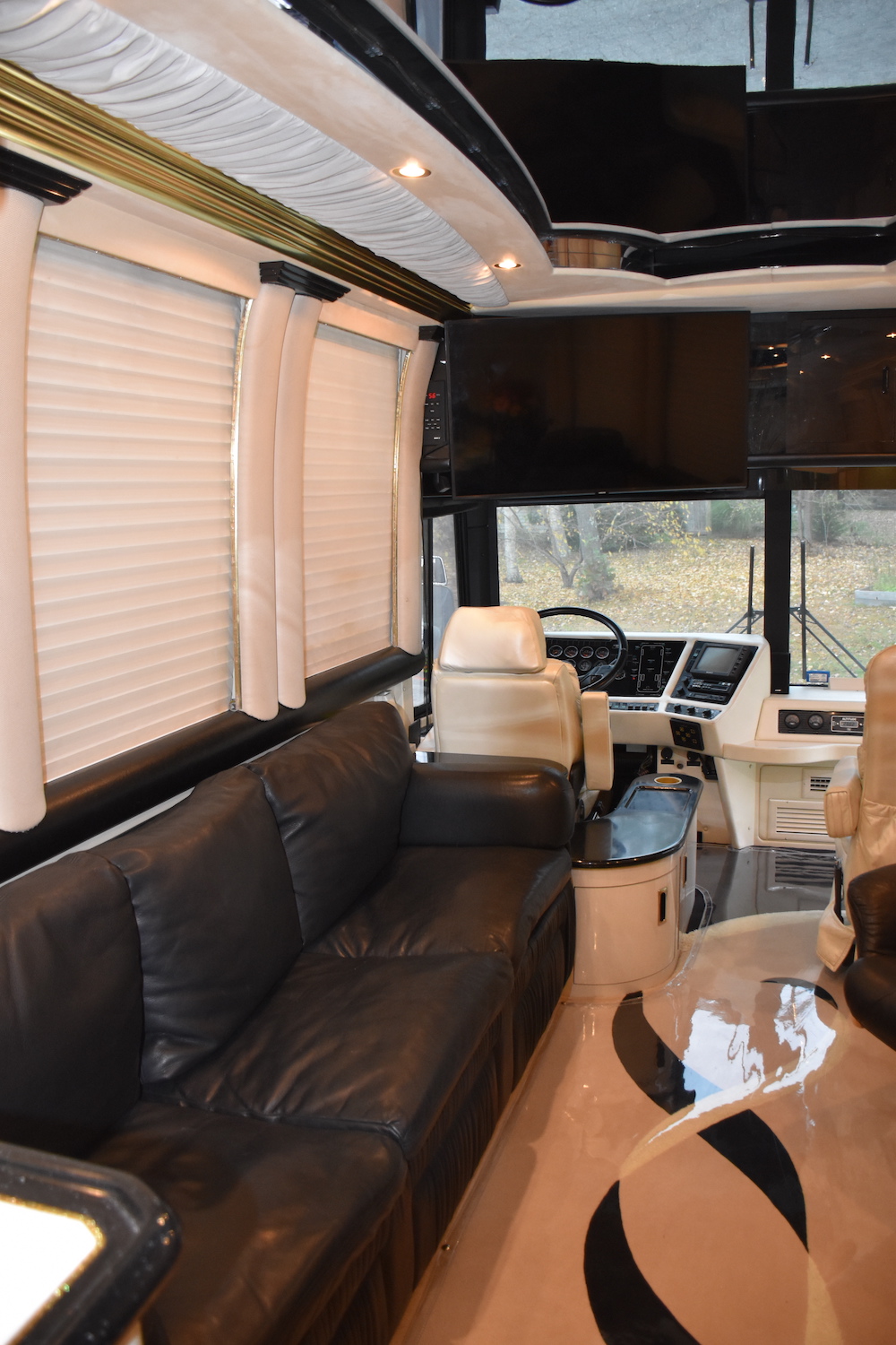 1997 Prevost Liberty XL For Sale