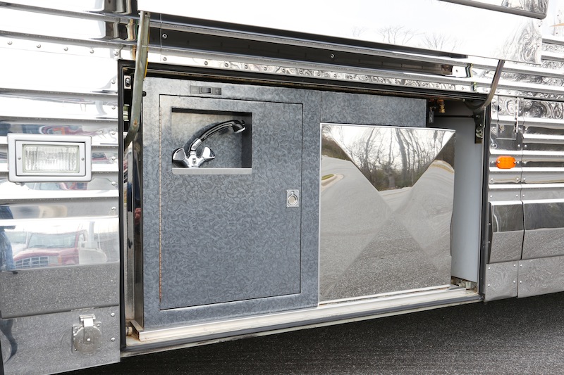 1997 Prevost Liberty XL For Sale