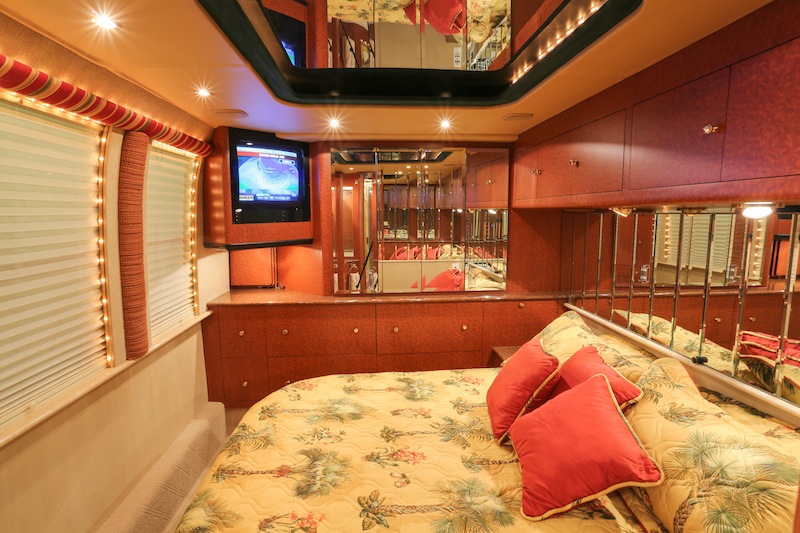 1997 Prevost Liberty XL For Sale