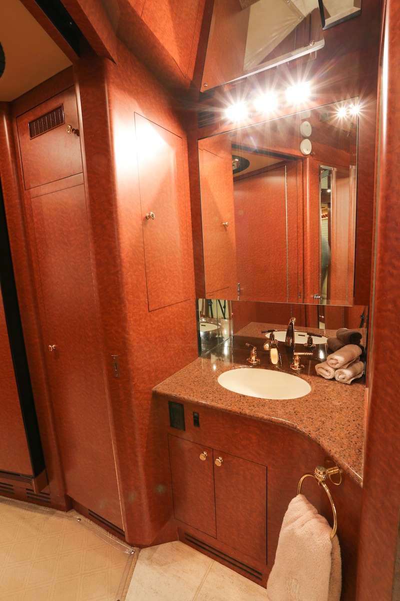 1997 Prevost Liberty XL For Sale