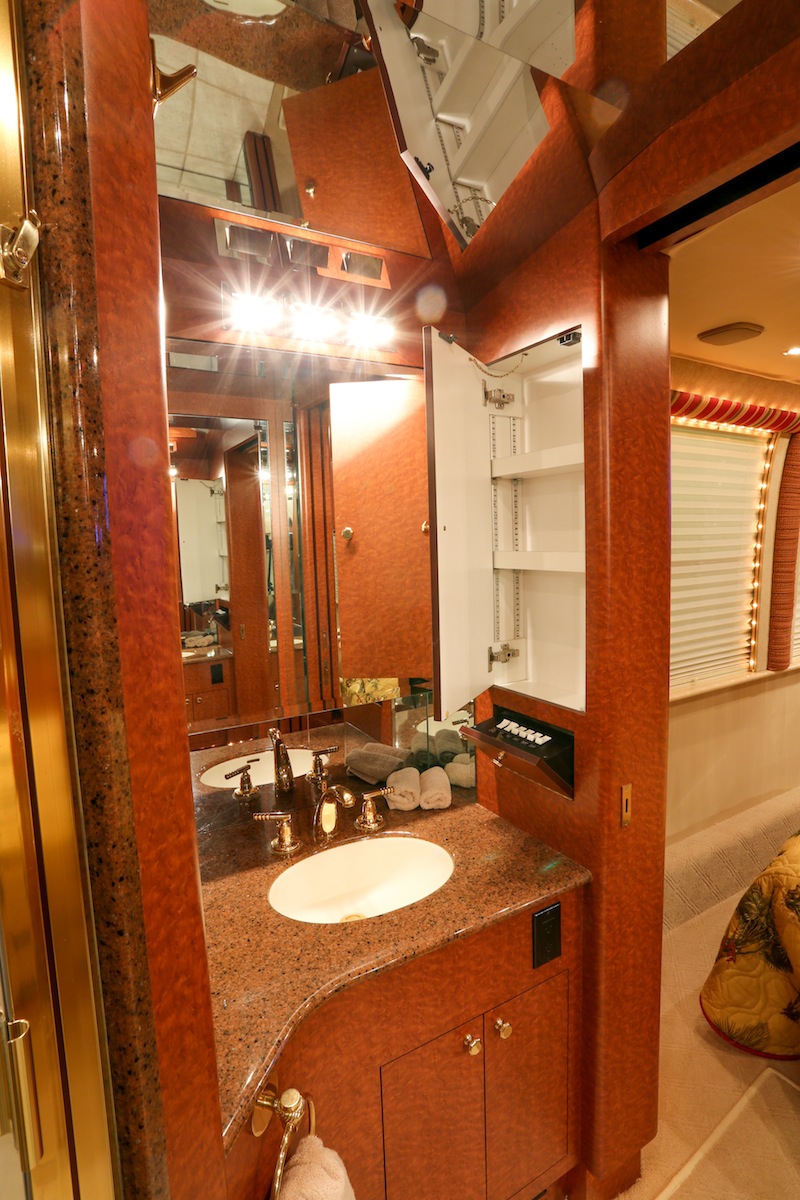1997 Prevost Liberty XL For Sale