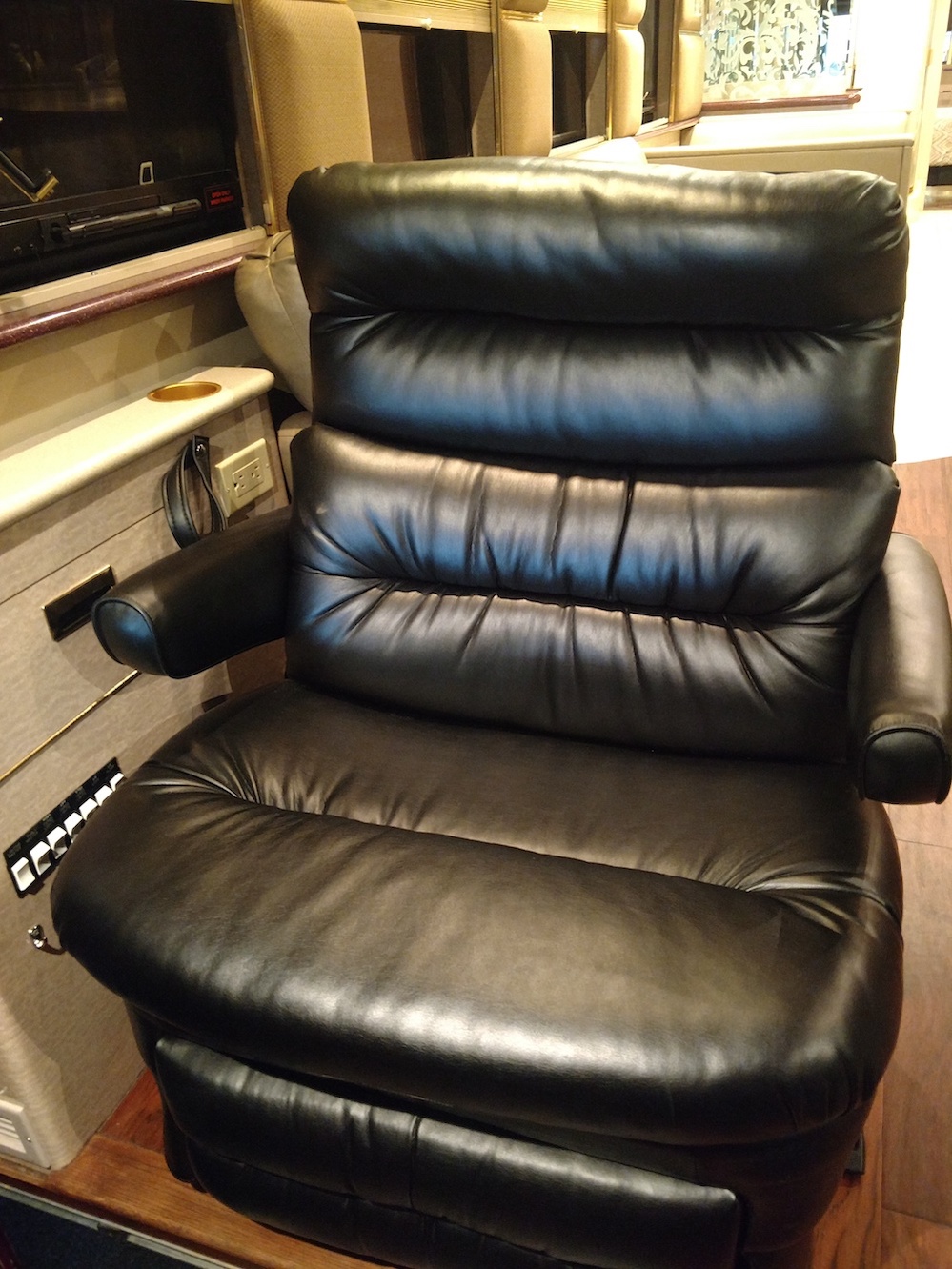 1997 Prevost Liberty XL For Sale