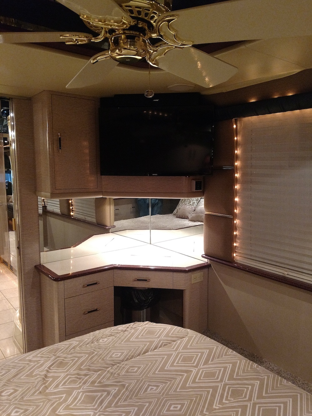 1997 Prevost Liberty XL For Sale