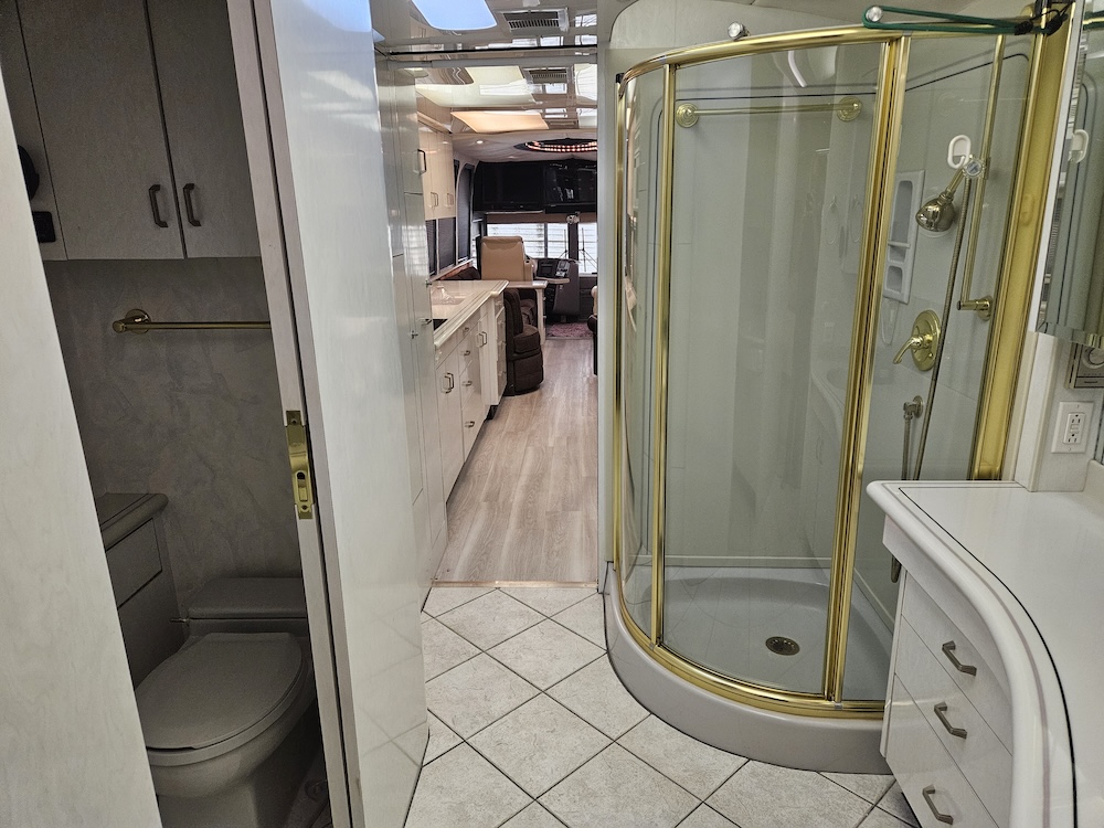 1998 Prevost  Angola For Sale