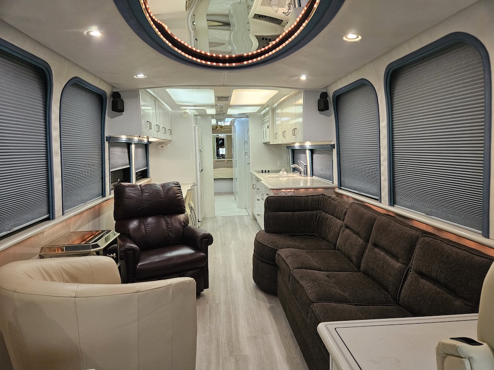 1998 Prevost  Angola For Sale