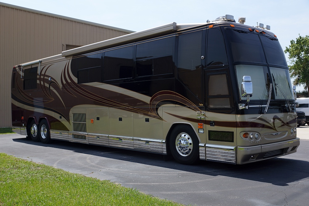 1998 Prevost Angola H3-45 For Sale
