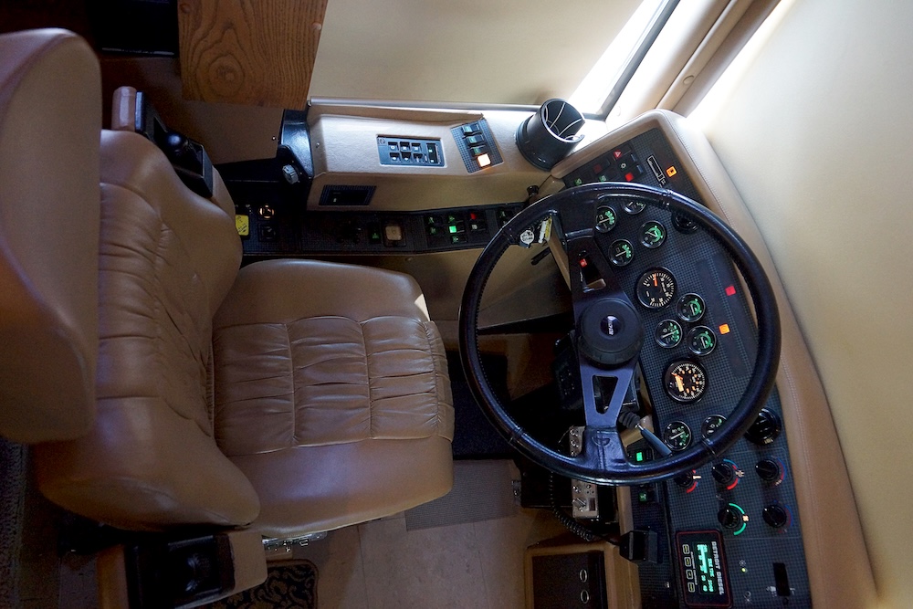 1998 Prevost Angola H3-45 For Sale