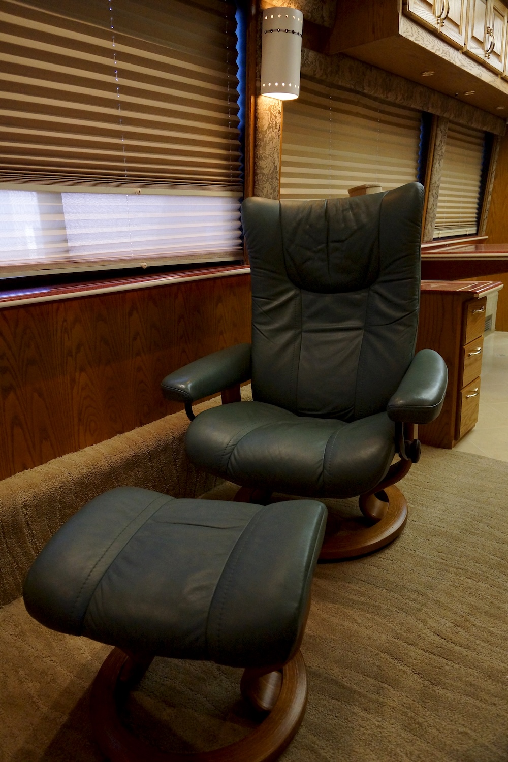 1998 Prevost Angola H3-45 For Sale